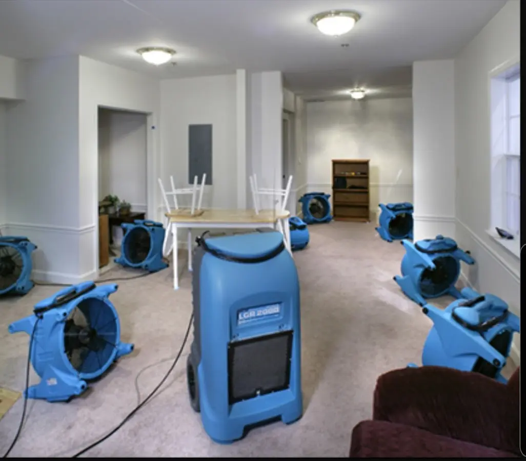 Air movers and dehumidifier setup for Water Extraction & Removal in San Leon